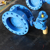 Válvula de borboleta PN25 de deslocamento duplo com flanges duplos e operador de engrenagem | Controle de fluxo industrial para serviço pesado